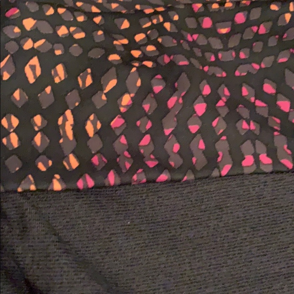 Fabletics Salar Printed Power Hold Capri - image 4